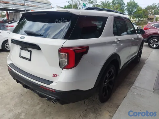 2020 Ford Explorer — foto 5 / 10