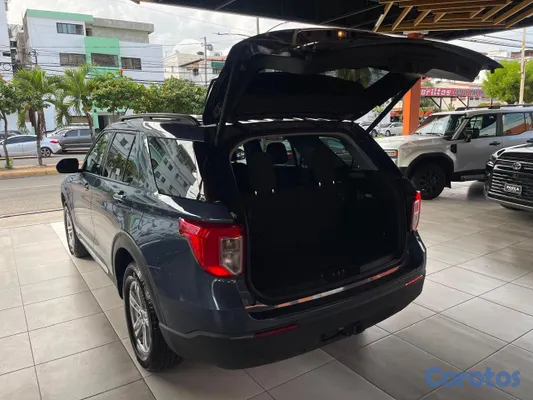 2021 Ford Explorer — foto 7 / 9