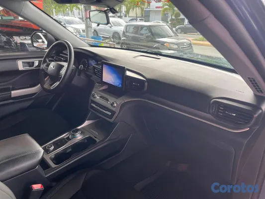 2021 Ford Explorer — foto 9 / 9