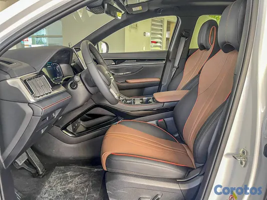2025 BYD Song Pro — foto 8 / 12