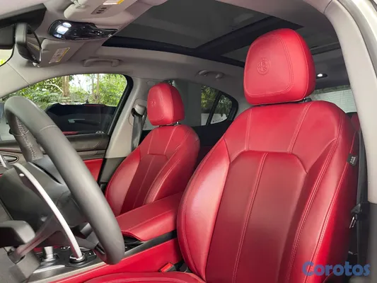 2019 Alfa Romeo Stelvio — foto 6 / 11