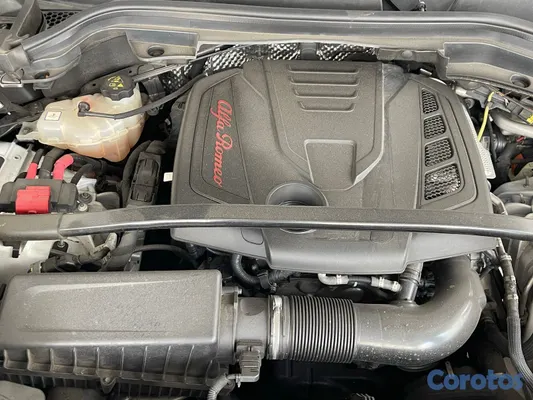 2019 Alfa Romeo Stelvio — foto 11 / 11