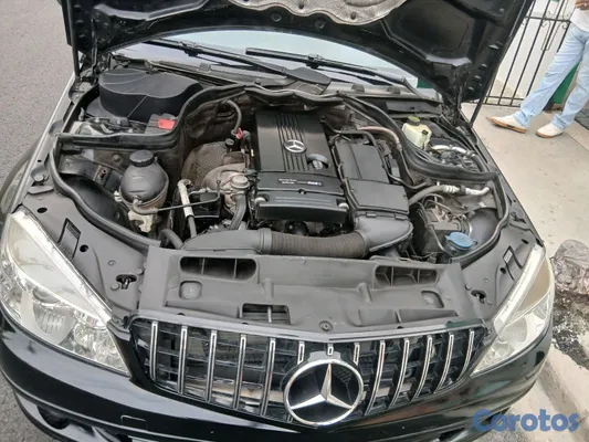 2008 Mercedes-Benz Clase C — foto 2 / 14