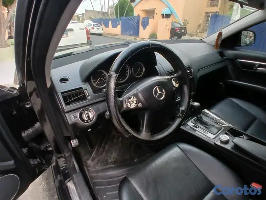 2008 Mercedes-Benz Clase C — foto 3 / 14