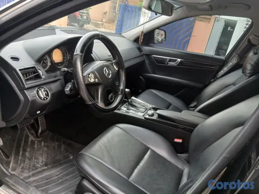 2008 Mercedes-Benz Clase C — foto 5 / 14