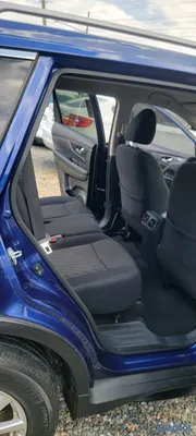 2020 Nissan Rogue — foto 8 / 10
