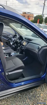 2020 Nissan Rogue — foto 9 / 10