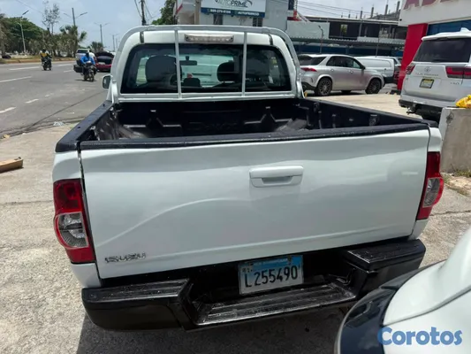 2008 Isuzu Dmax — foto 9 / 10