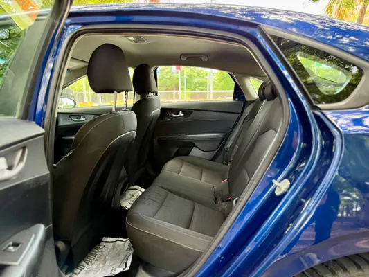 2019 Kia Forte — foto 4 / 8