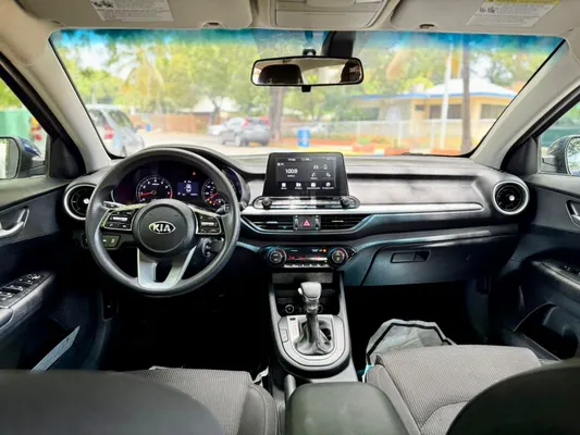 2019 Kia Forte — foto 7 / 8