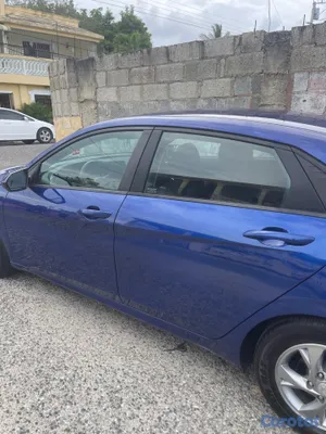 2021 Hyundai Elantra — foto 4 / 6