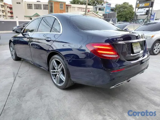 2018 Mercedes-Benz Clase E — foto 6 / 10