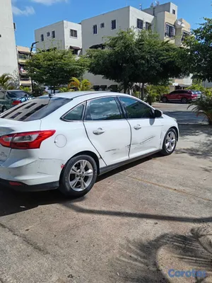2013 Ford Focus — foto 2 / 6