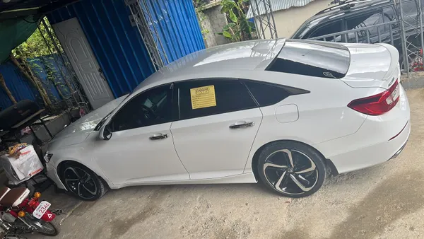 2019 Honda Accord — foto 4 / 8