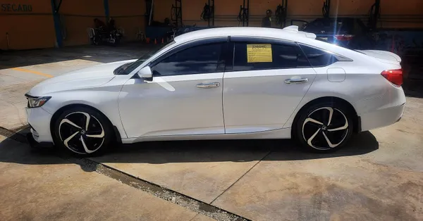 2019 Honda Accord — foto 5 / 8