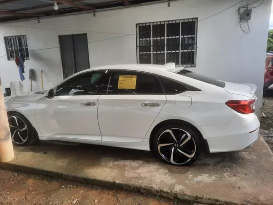 2019 Honda Accord — foto 6 / 8
