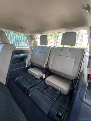 2011 Toyota 4 Runner — foto 9 / 10