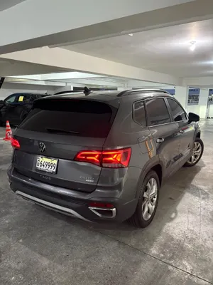 2022 Volkswagen taos — foto 3 / 9