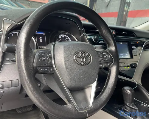 2018 Toyota Camry — foto 6 / 18