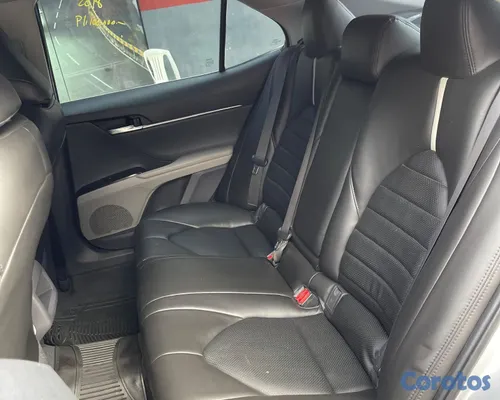 2018 Toyota Camry — foto 11 / 18
