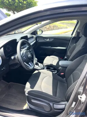 2021 Kia Forte — foto 9 / 10