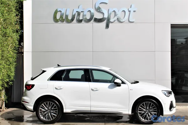 2020 Audi Q3 — foto 3 / 9