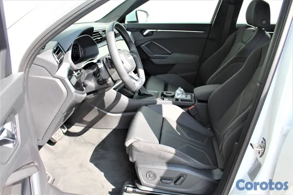 2020 Audi Q3 — foto 6 / 9