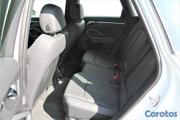 2020 Audi Q3 — foto 8 / 9