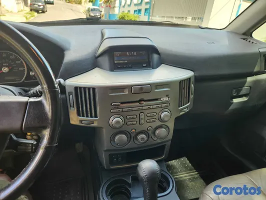2004 Mitsubishi Endeavor — foto 2 / 10