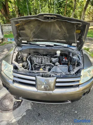 2004 Mitsubishi Endeavor — foto 3 / 10