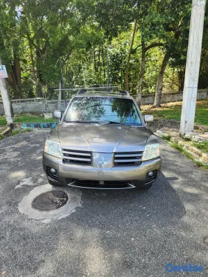 2004 Mitsubishi Endeavor — foto 6 / 10