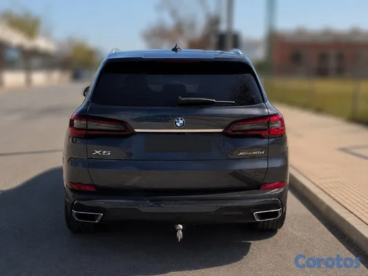 2020 BMW X5 — foto 3 / 9