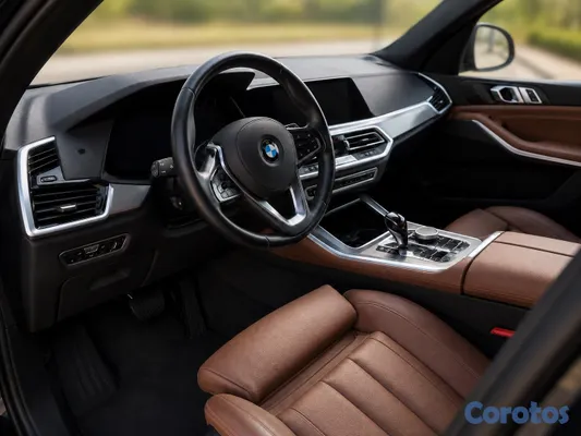 2020 BMW X5 — foto 8 / 9