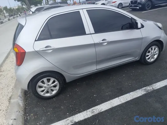 2015 Kia Picanto — foto 2 / 9