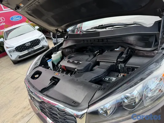 2020 Kia Sorento — foto 7 / 9