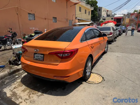 2017 Hyundai Sonata — foto 3 / 6