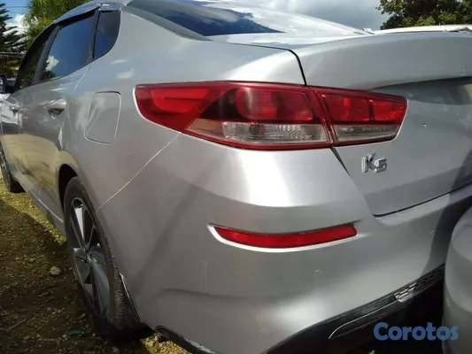 2019 Kia K-5 — foto 7 / 7