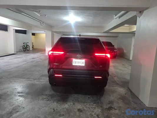 2022 Toyota Rav-4 — foto 11 / 13