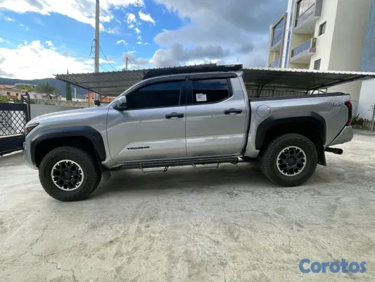 2024 Toyota Tacoma — foto 6 / 14