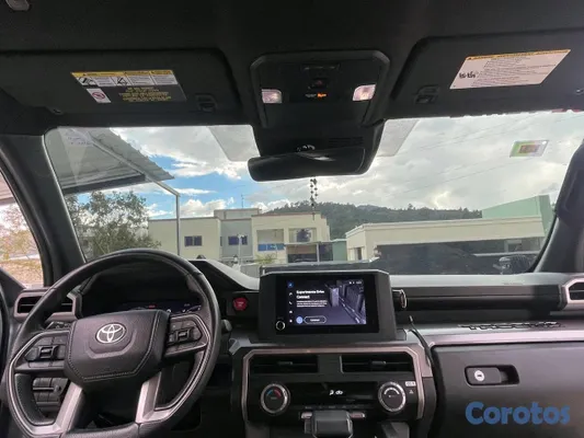 2024 Toyota Tacoma — foto 9 / 14