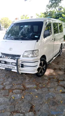 2017 Toyota Townace — foto 9 / 12