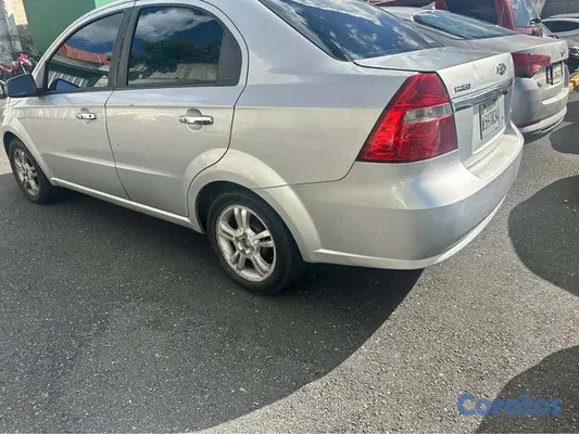 2013 Chevrolet Aveo — foto 3 / 5