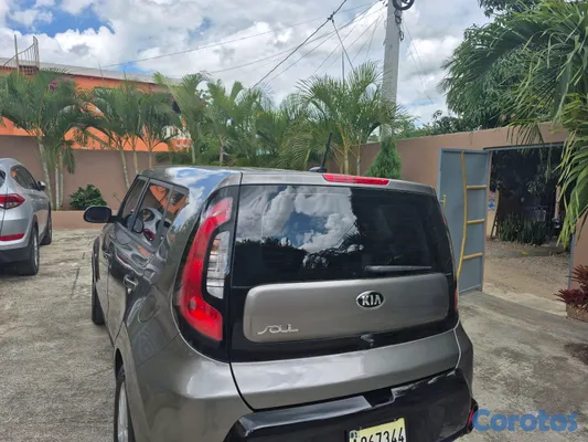 2016 Kia Soul — foto 10 / 10