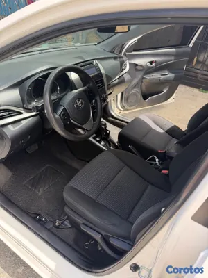 2018 Toyota Yaris — foto 4 / 13