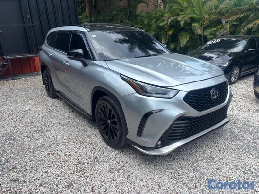 2021 Toyota Highlander — foto 2 / 13