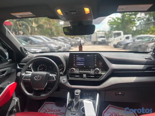 2021 Toyota Highlander — foto 7 / 13