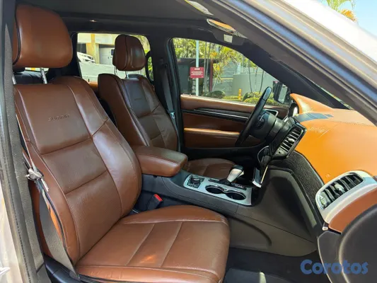 2020 Jeep Grand Cherokee — foto 10 / 19