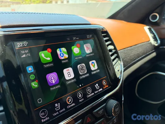 2020 Jeep Grand Cherokee — foto 15 / 19