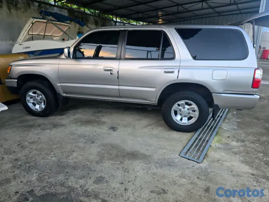 2002 Toyota 4 Runner — foto 6 / 8
