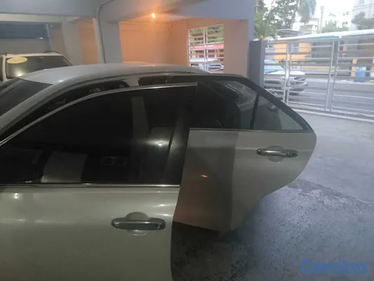 2015 Toyota Camry — foto 12 / 14